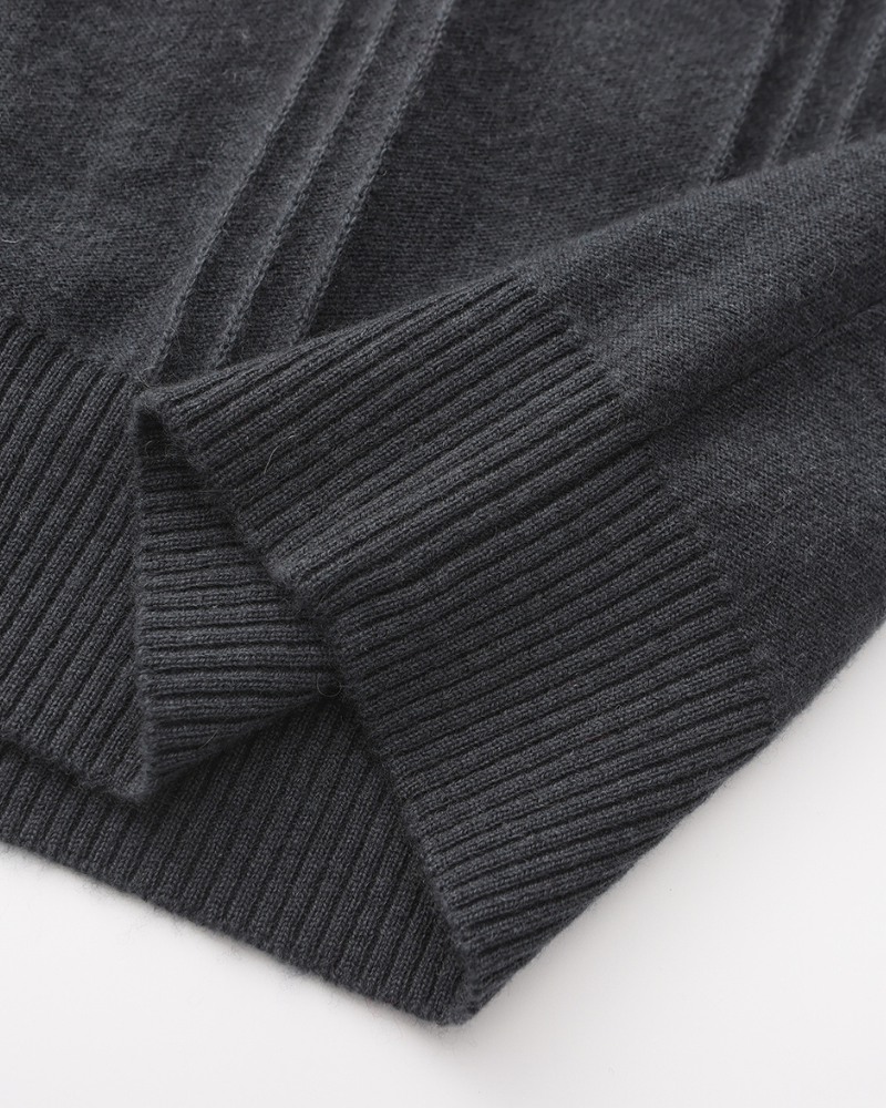 The Soriano Cashmere Ribbed Half Zip