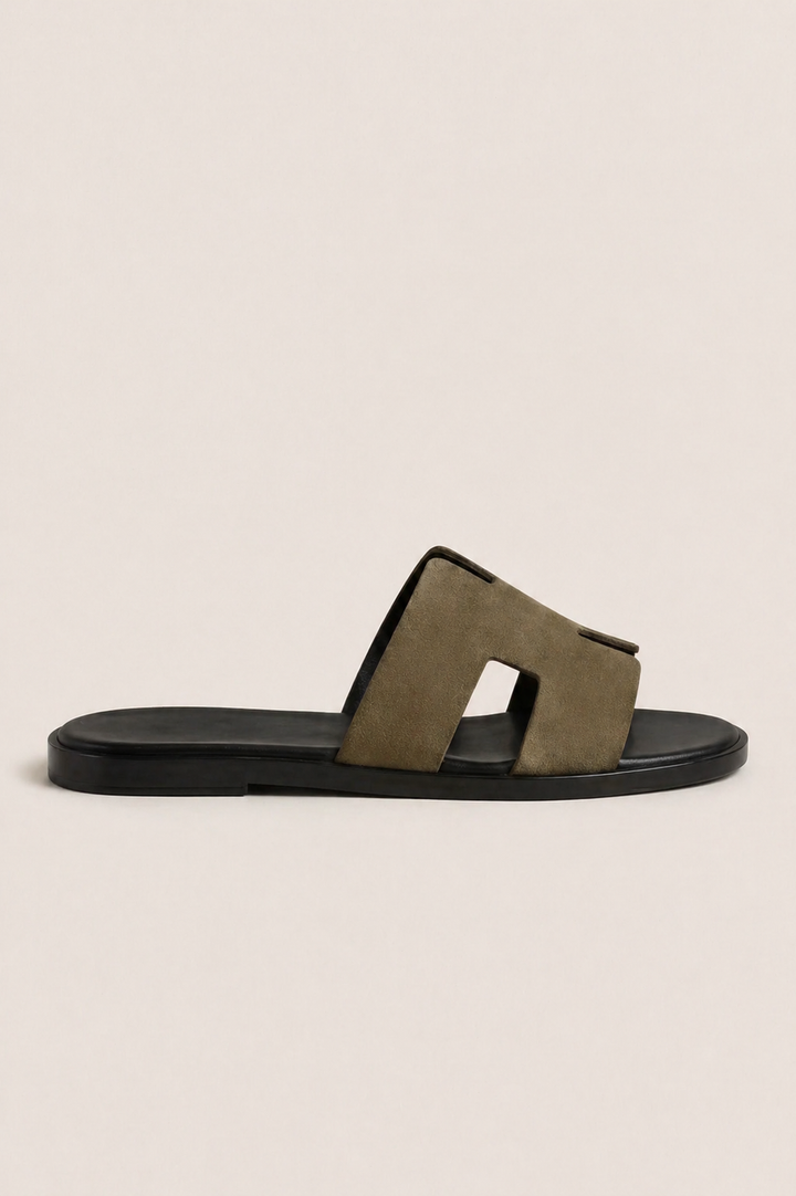 The Soriano Suede Sandal Olive