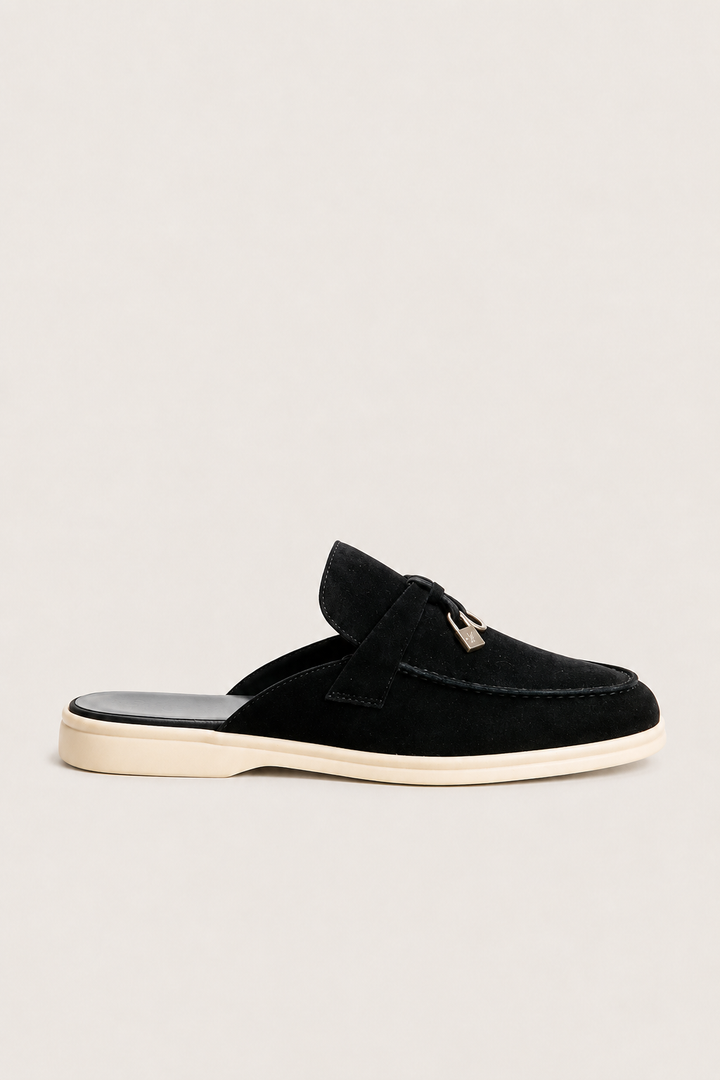 The Soriano Firenze Buckle Mule — Black