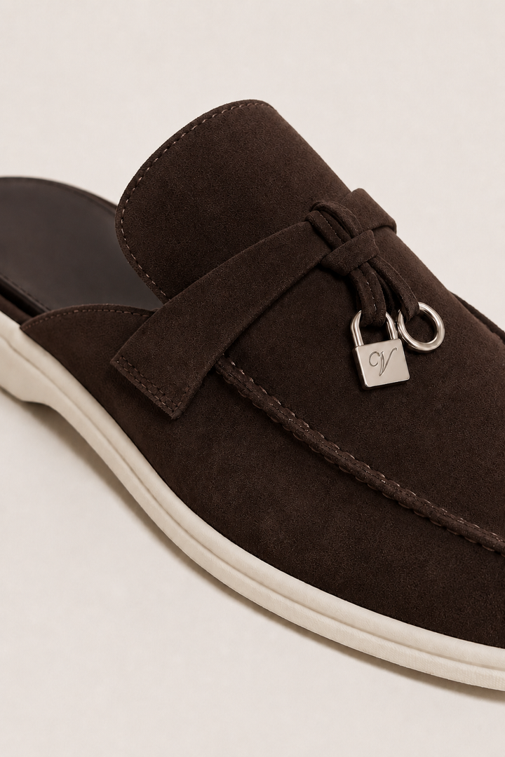 The Soriano Firenze Buckle Mule — Brown