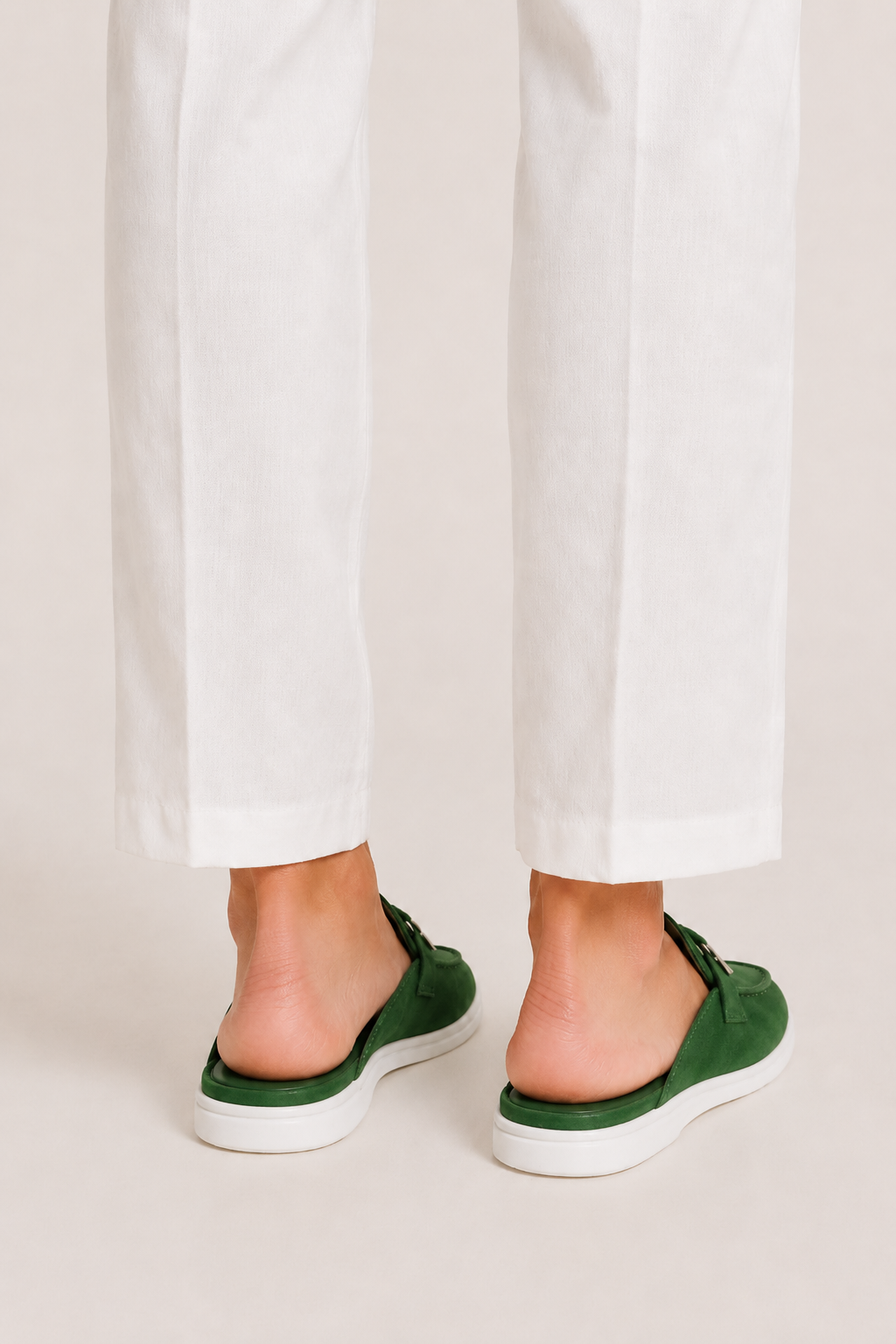 The Soriano Firenze Buckle Mule — Green