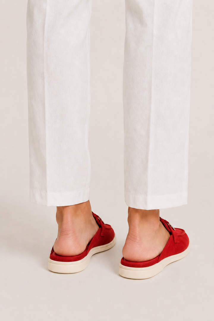 The Soriano Firenze Buckle Mule — Red