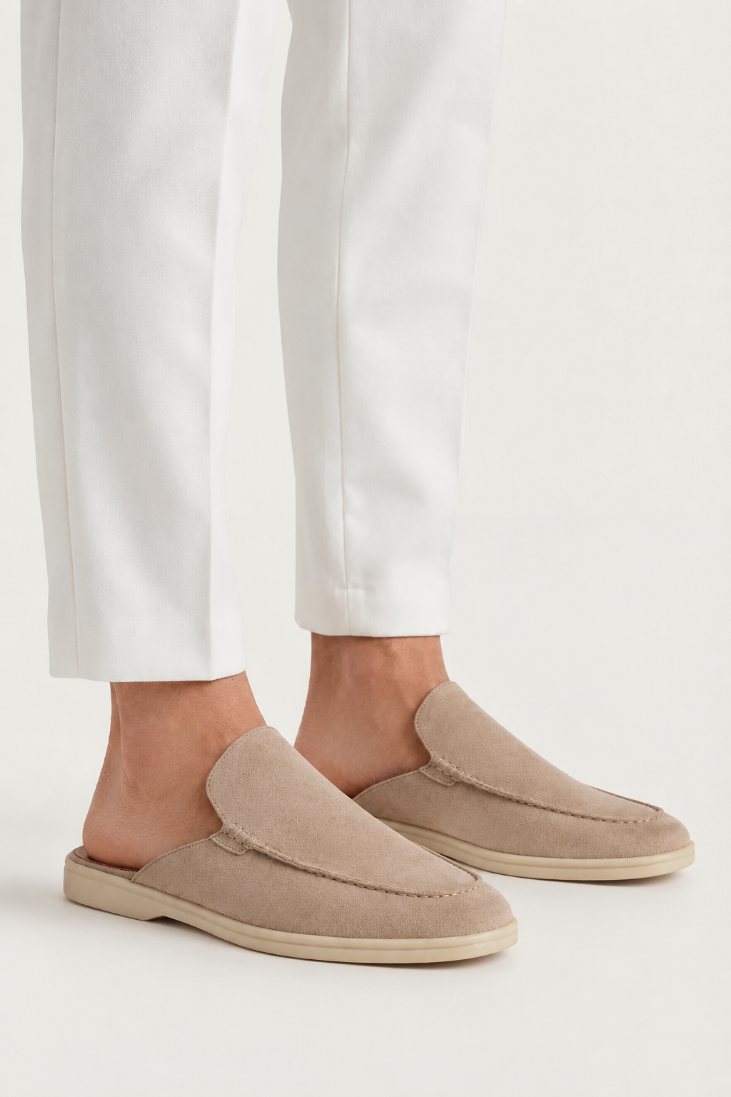 The Soriano Milano Suede Mule — Light Gray