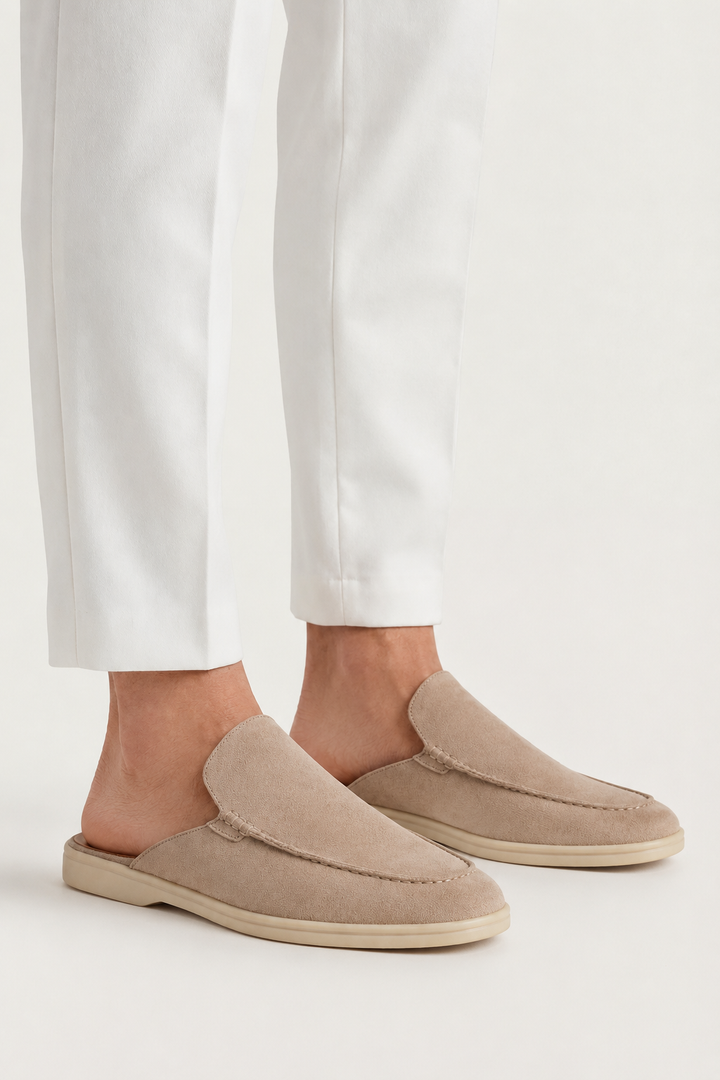 The Soriano Milano Suede Mule — Light Gray