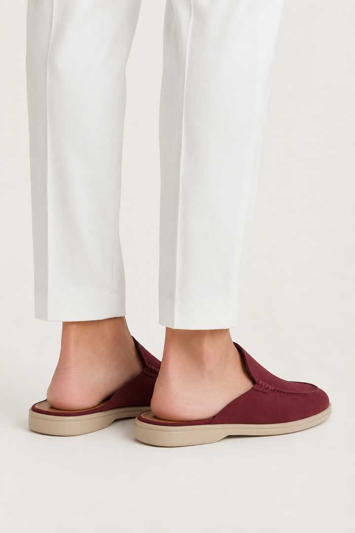 The Soriano Milano Suede Mule — Burgundy