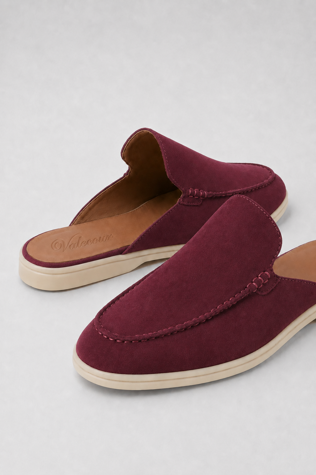 The Soriano Milano Suede Mule — Burgundy