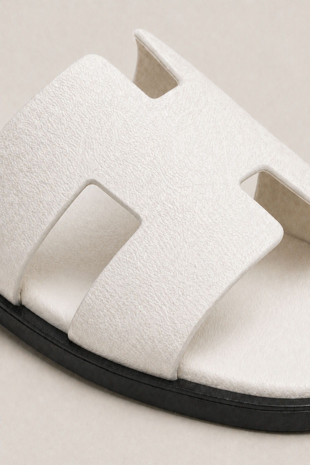 The Soriano Leather Sandal White