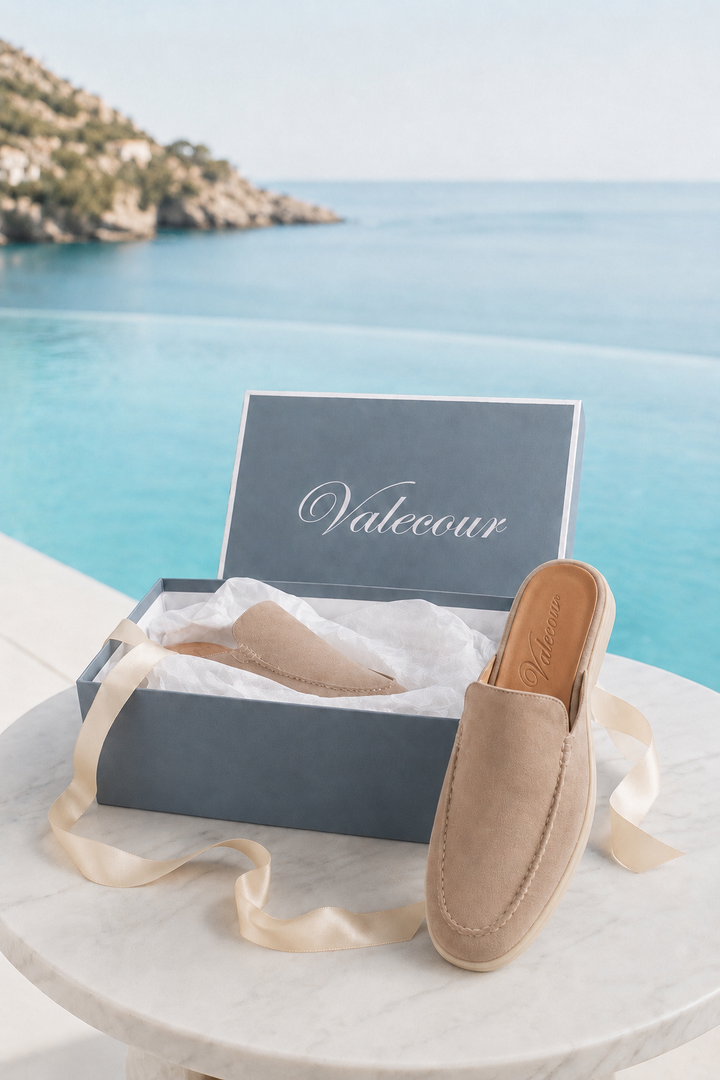 The Soriano Milano Suede Mule — Light Gray
