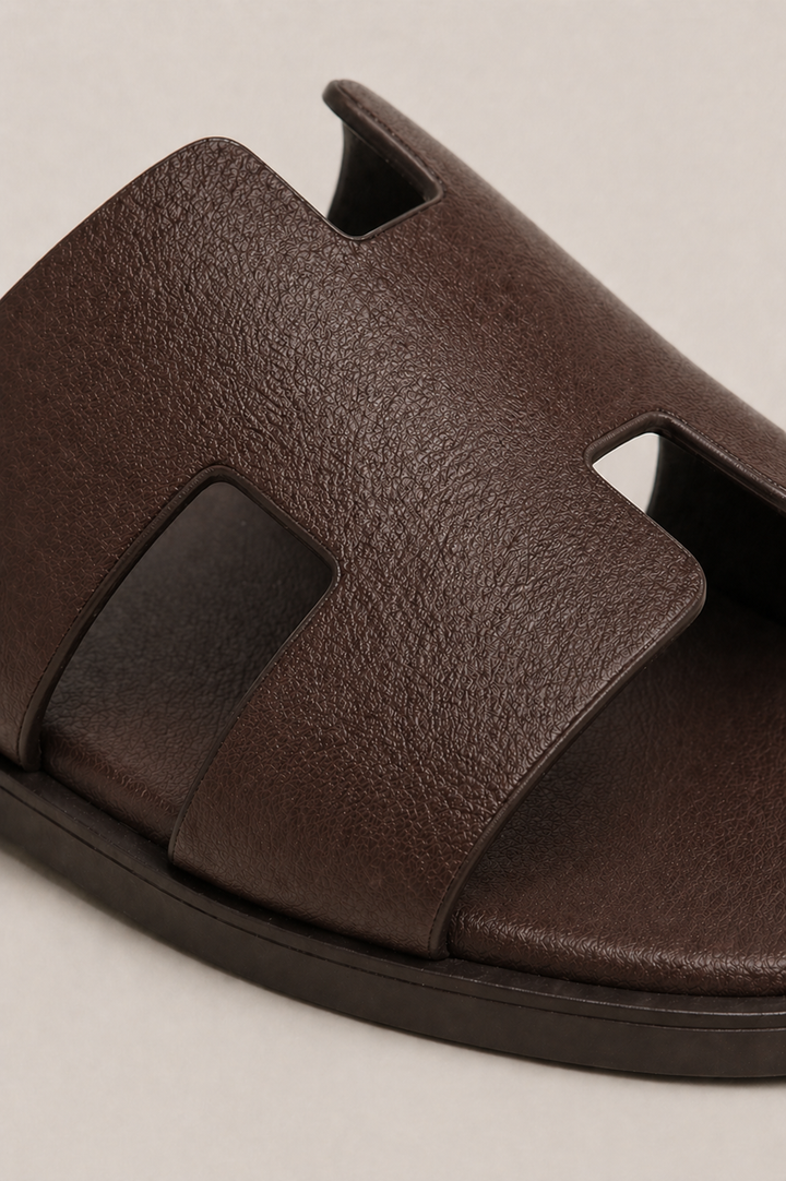 The Soriano Leather Sandal Dark Brown