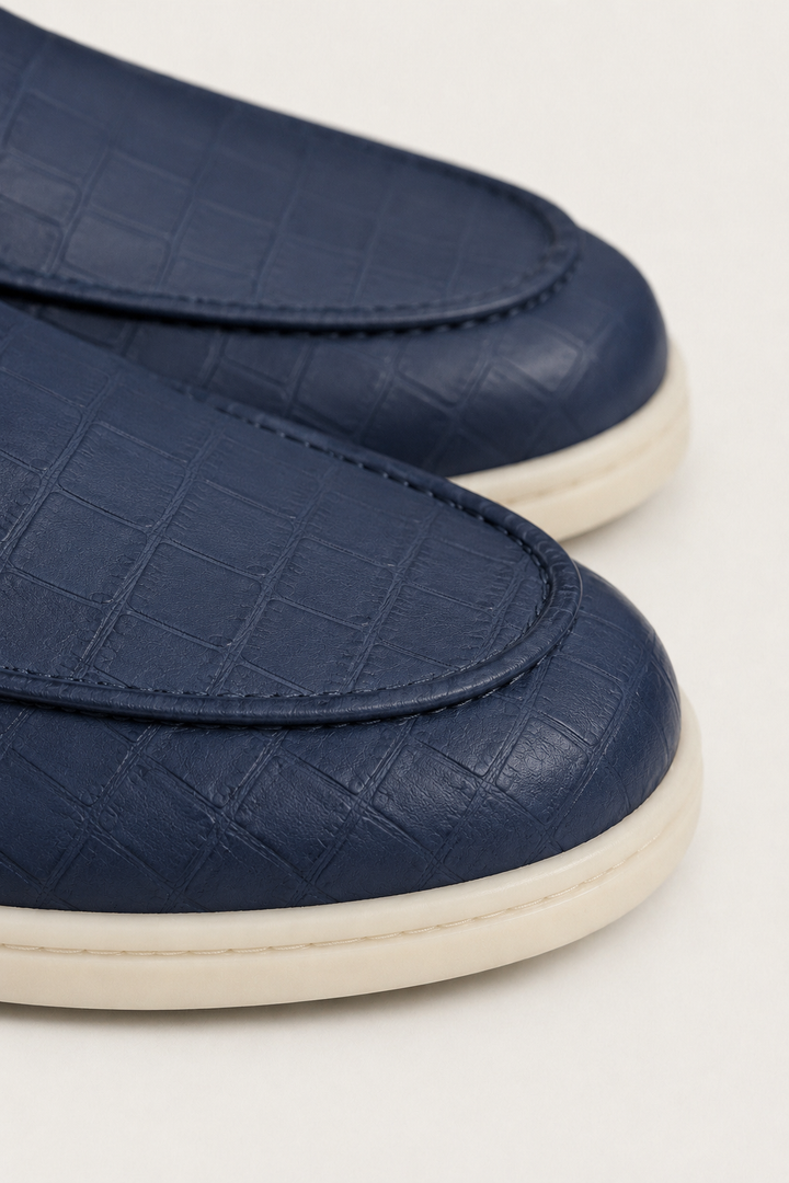 The Soriano Amalfi Croco Mule — Navy