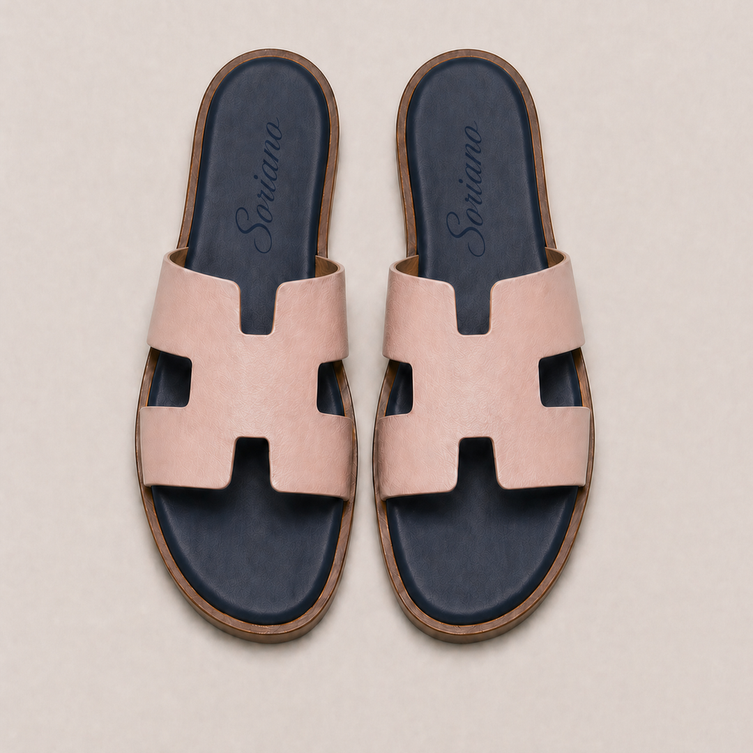 The Soriano Leather Sandal Salmon